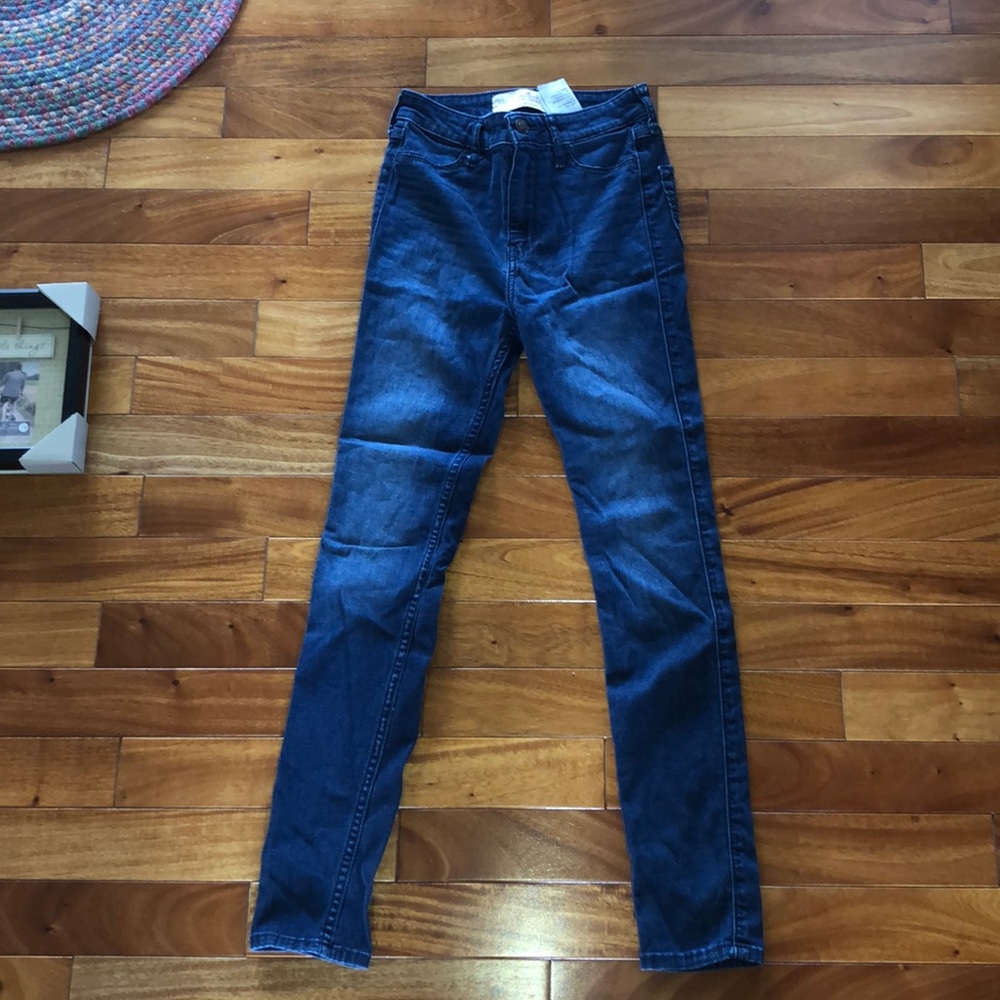 Hollister High Rise Jeans